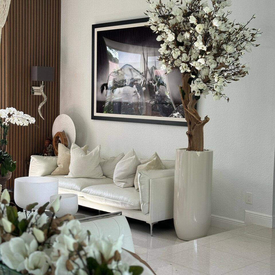 Premium Artificial Magnolia Tree – Ivory Gloss Tall Vase Edition